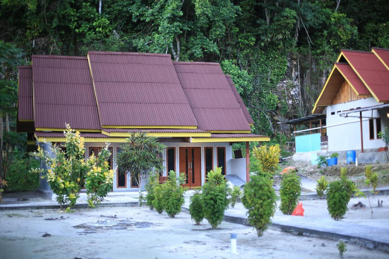 Amoryg Resort And Dive Raja Ampat Pulau Mansuar Esterno foto